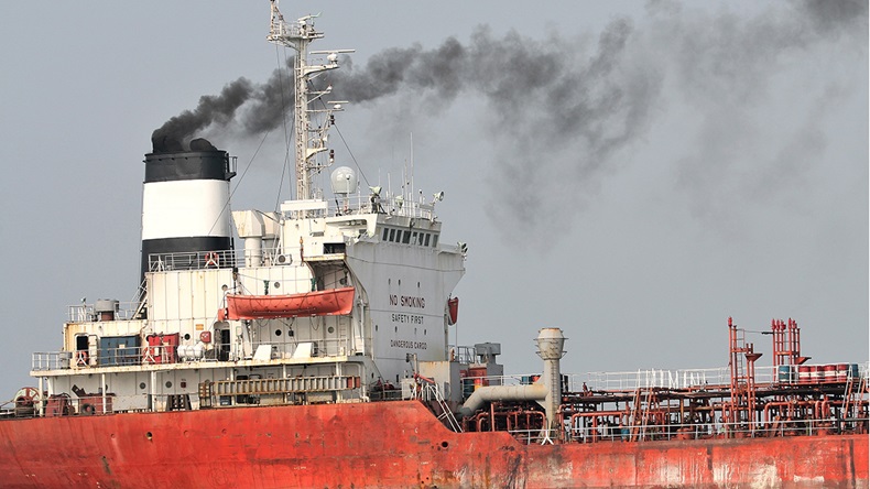 Ship emissions (Marci Paravia/Shutterstock.com)