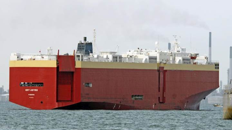 Vehicle carrier GMT Astro 