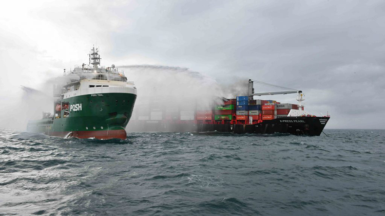 X-Press Pearl fire: salvage tug Posh Teal in action. Credit: Sri Lanka Ports Authority