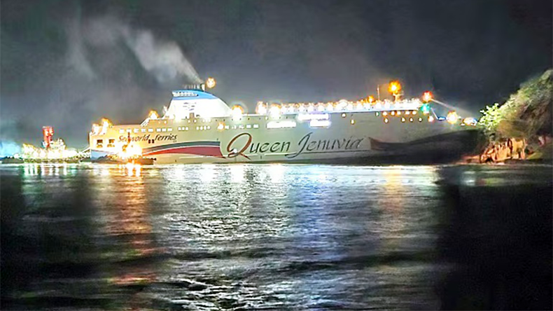 Ro-ro Queen Jenuvia II ran aground off Jangseondo Island, South Korea
