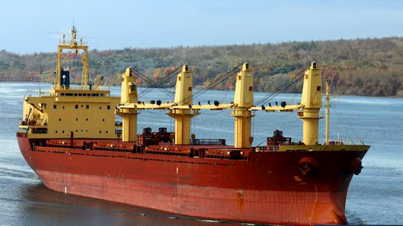 Handysize bulker Glamor at sea