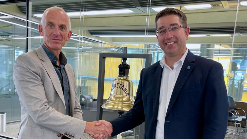 From left: OneOcean CEO Martin Taylor with Lloyd's Register chief executive Nick Brown