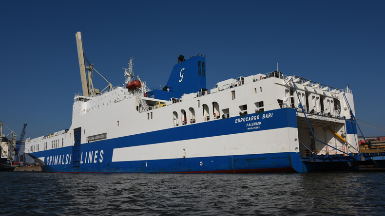 Grimaldi ro-ro vessel Eurocargo Bari from Hasenpusch.