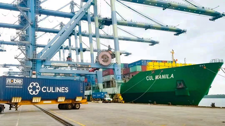 CU Lines Manila ship at port
