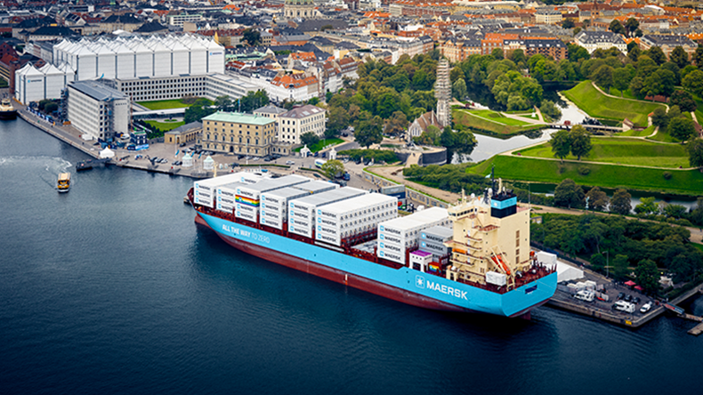 Maersk’s 2,136 teu containership Laura Maersk at Copenhagen