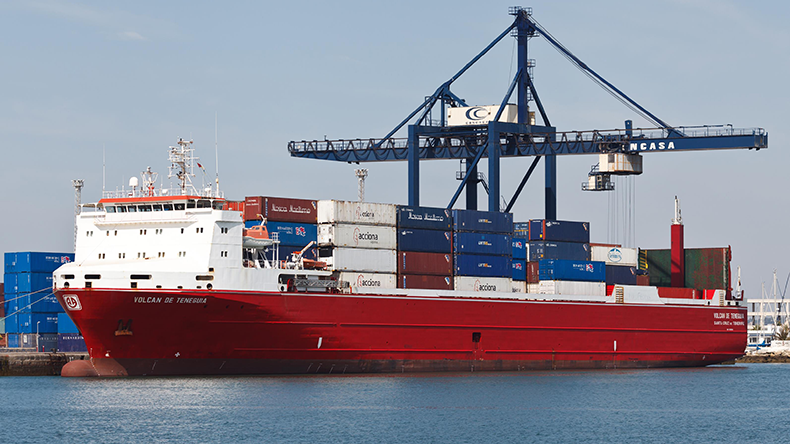 Volcan de Teneguia TJ 260916 006 credit Hasenpusch Photo