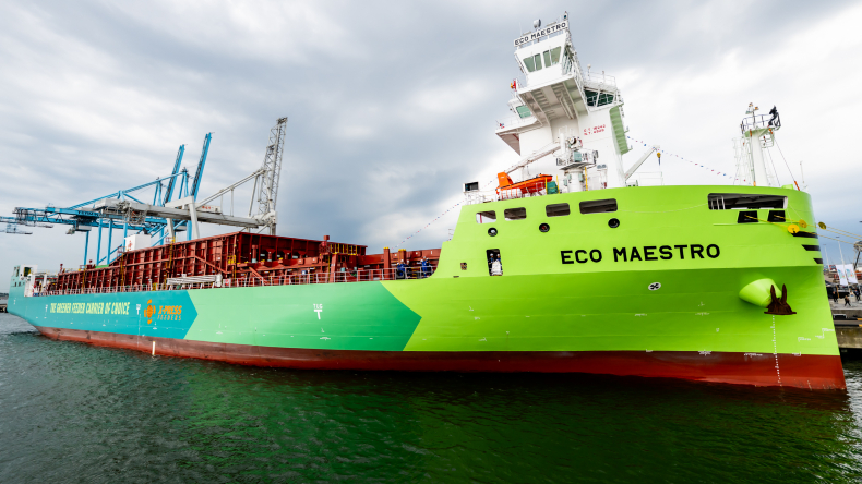 X-Press Feeders dual-fuel methanol containerships Eco Maestro naming  