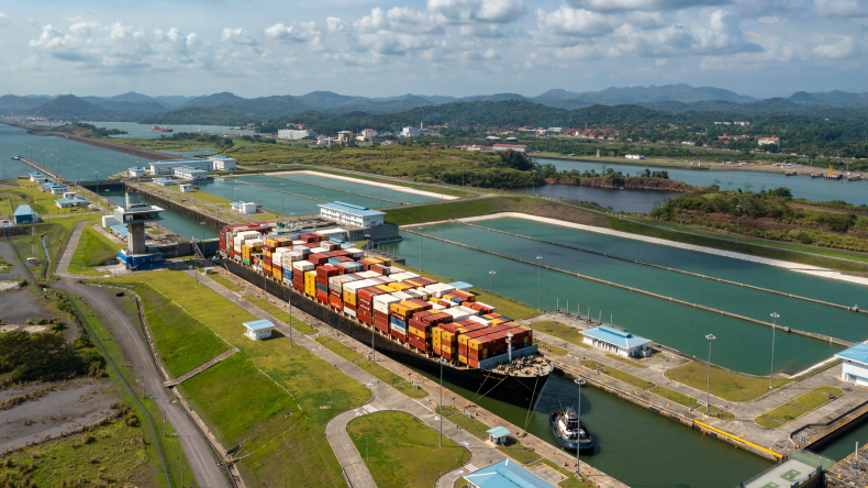 boxship in panama canal by ACP