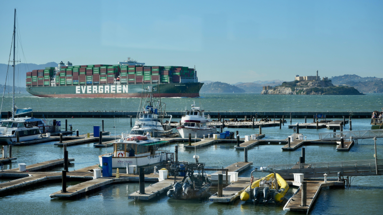 Evergreen ship arriving in San Francisco