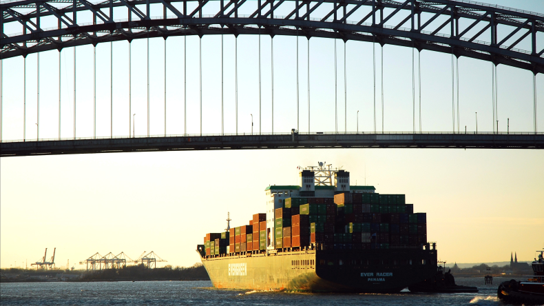 Evergreen ship Bayonne Bridge adobe