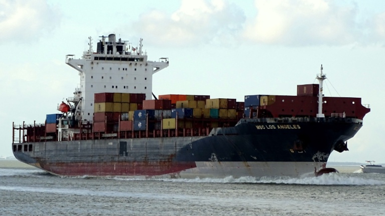 Secondhand boxship prices hold firm as buyers chase limited supply