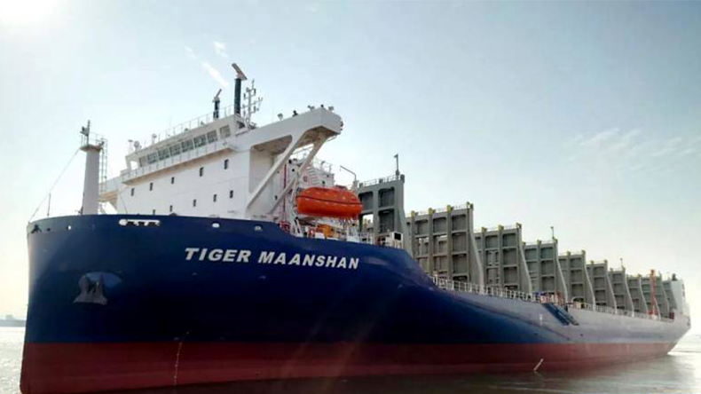 Sea Legend kicks off Arctic express with LNG-fuelled fleet and priority berthing