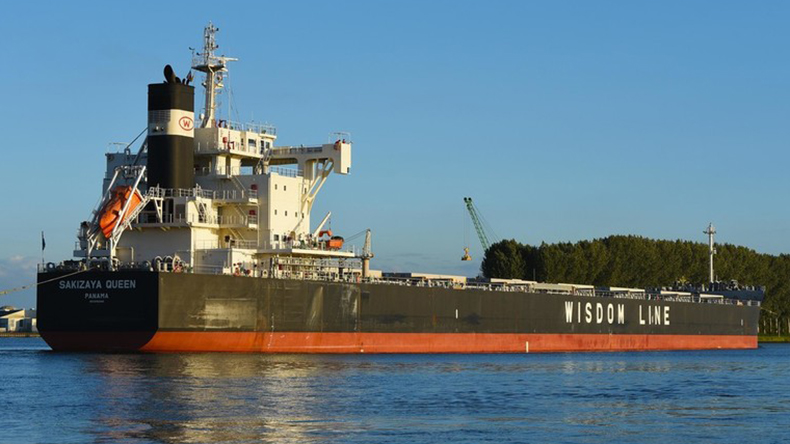 Bulk carrier Sakizaya Queen at Schelde