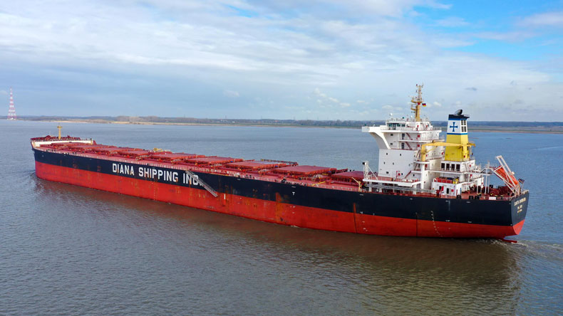 The 2015-built capesize Santa Barbara