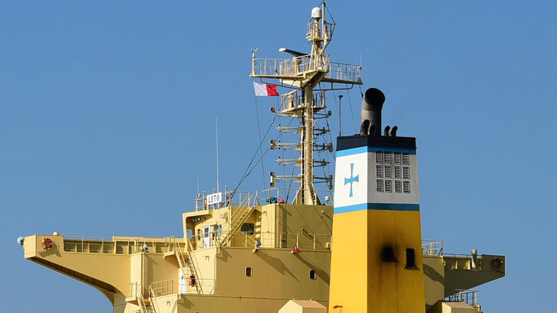 Diana Shipping logo on funnel of vessel Leto