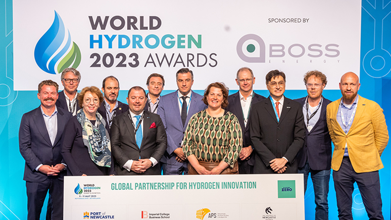 World Hydrogen awards MOU signing group
