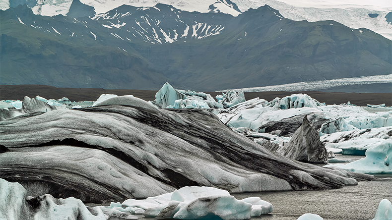 Glacial lagoon - Jokulsarlon, Iceland