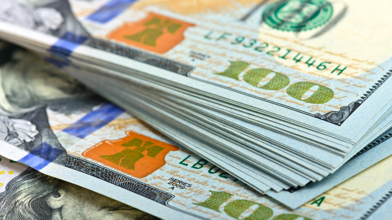 hundred dollar bills ship finance