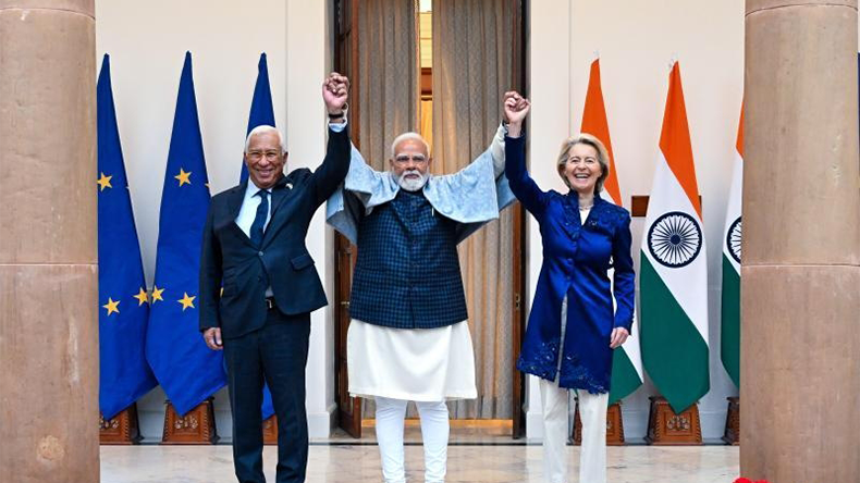 Leaders celebrate the landmark trade agreement between India and the EU