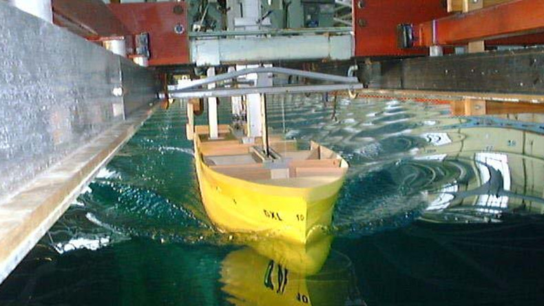 Design ship in testing tank