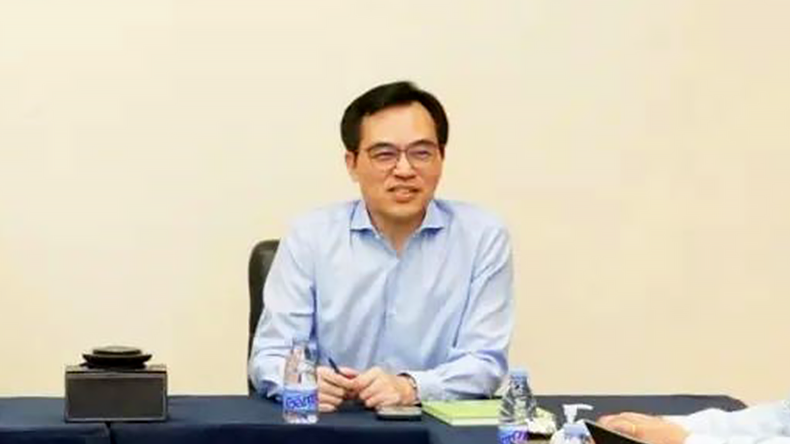 CULines chairman Raymond Chen at a meeting