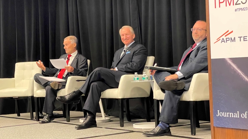 The National Retail Federation Jonathan Gold (on right) at a TPM Conference