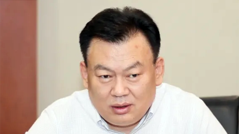 Headshot of Li Hongtao, chairman of CSSC Shipping 