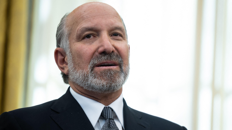 Harold Lutnick in oval office