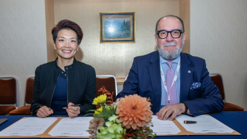 From left: GCMD’s Lynn Loo and IAPH’s Patrick Verhoeven.