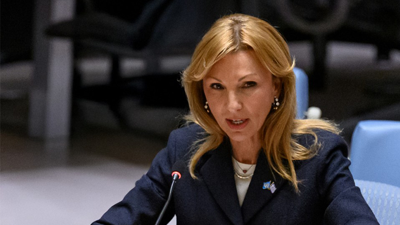 UGS president Melina Travlos speaking at the European Commission