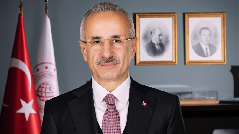 Abdulkadir Uraloğlu, Turkish transport minister