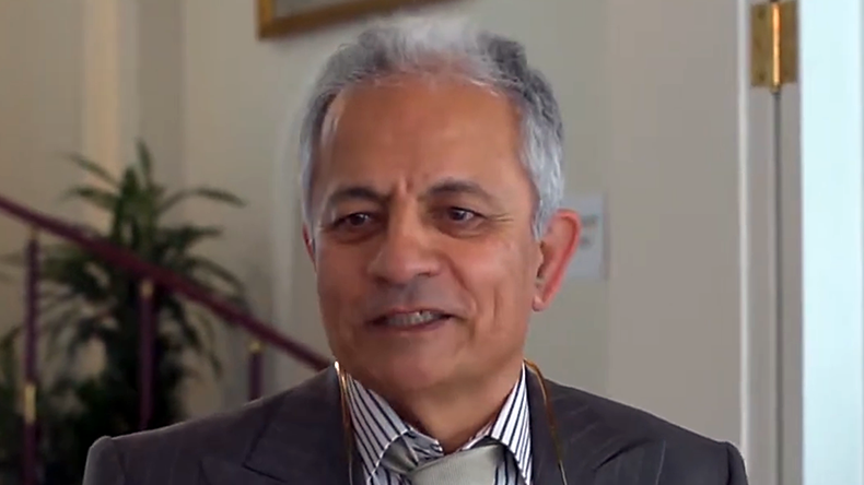 Asaf Güneri at a gathering of the non-profit Turkish Education Association