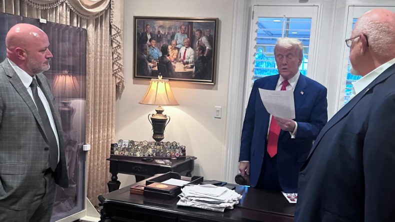 Trump ILA meeting Dennis Daggett Trump Harold Daggett