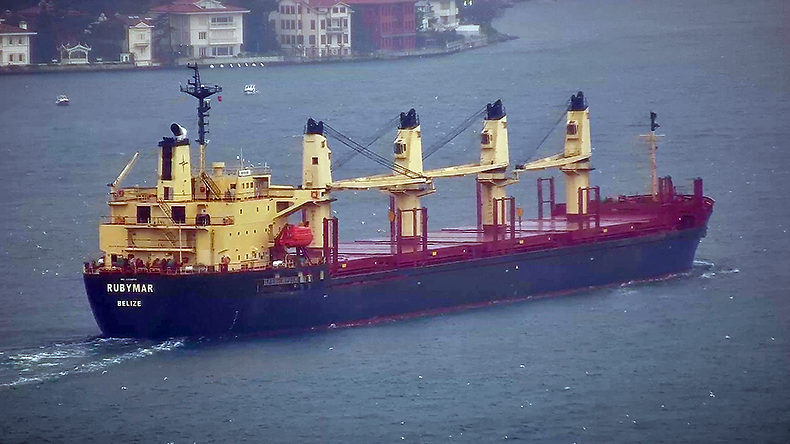 Rubymar dry bulker leaving port
