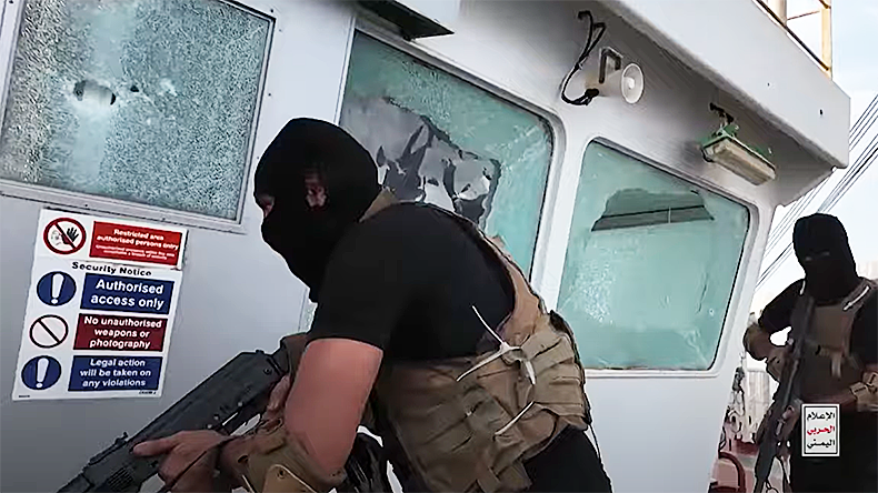 Houthis on board Magic Seas before sinking it