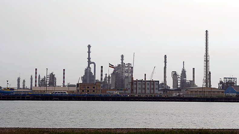 landscape photo on the beach of the river Basra city