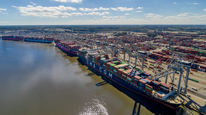 Savannah port USA