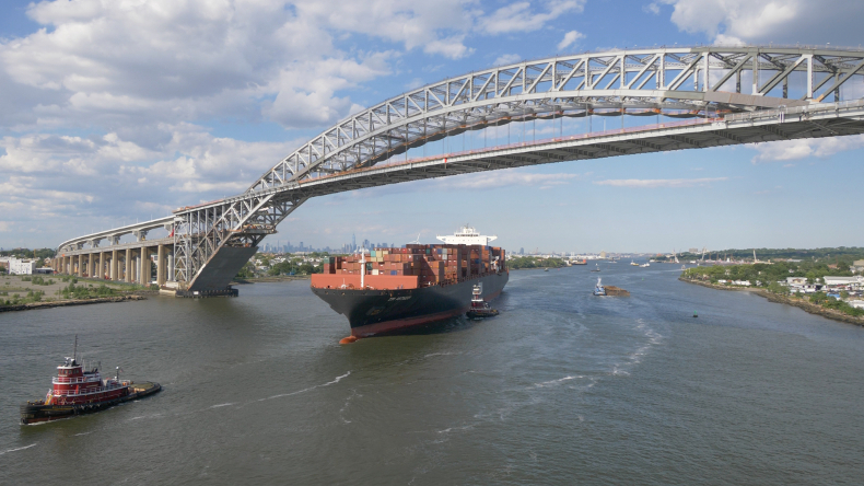 ZIM Antwerp has become the first 10,000 teu containership to berth at Maher Terminal in Port Elizabeth, New Jersey, having sailed under the raised Bayonne Bridge