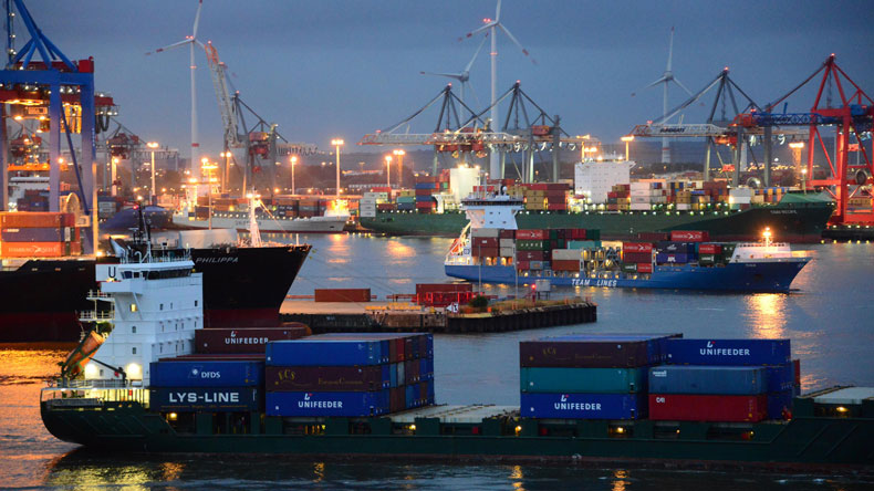 Hamburg port at night