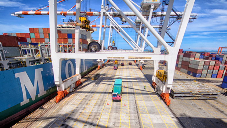 Laem Chabang: the Port Authority of Thailand aims to make it the regional hub for multimodal transport and logistics.© LCIT.com