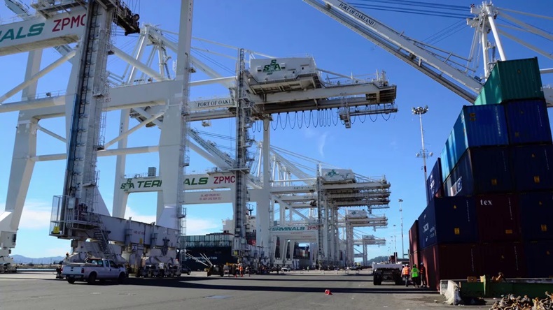 Port of Oakland is converting 13 diesel-powered rubber-tyred gantry cranes to hybrid power