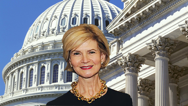 Rebecca Dye with Capitol Hill dome