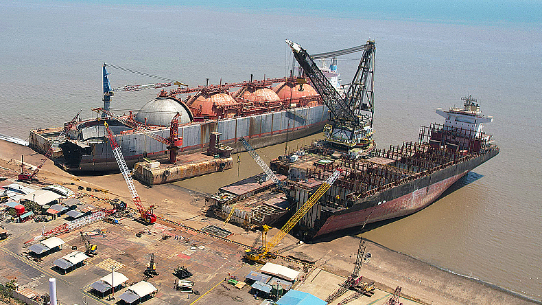 Ship recycling arrivals fall in August as end-of-life vessel sales remain weak