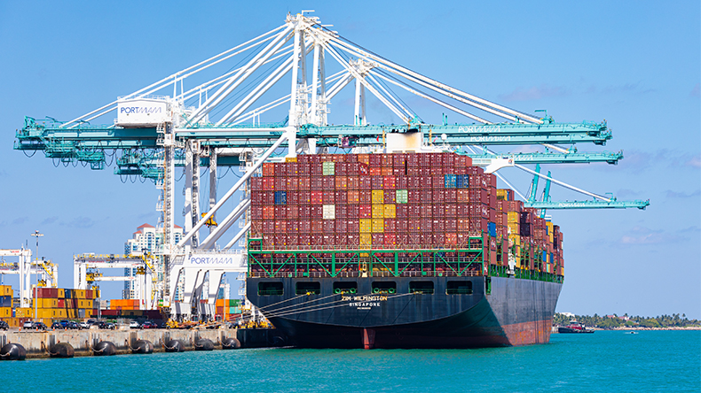 Singapore flagged boxship