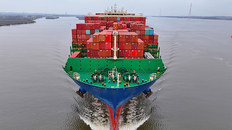 Sub new panamax containership on a canal