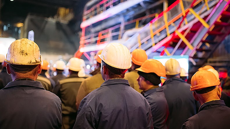 Image of crew workers on strike
