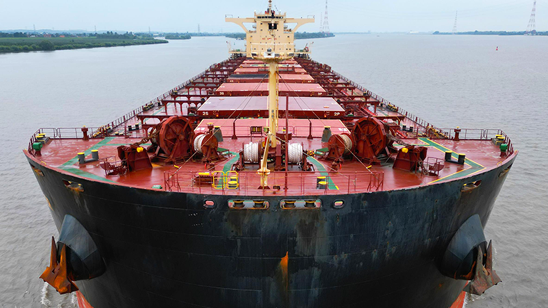 Capesize bulk carrier True Crusader