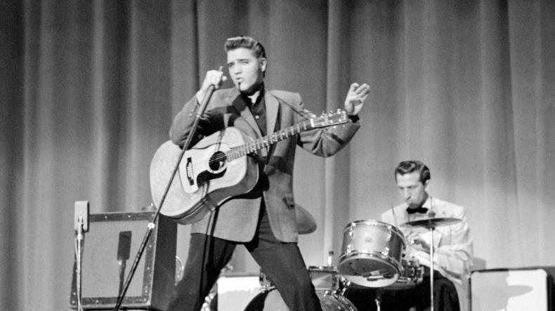 Elvis Presley singing