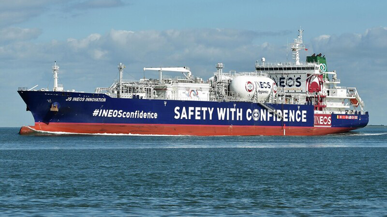 Combined LNG and LPG gas carrier JS Ineos Innovation at River Scheldt