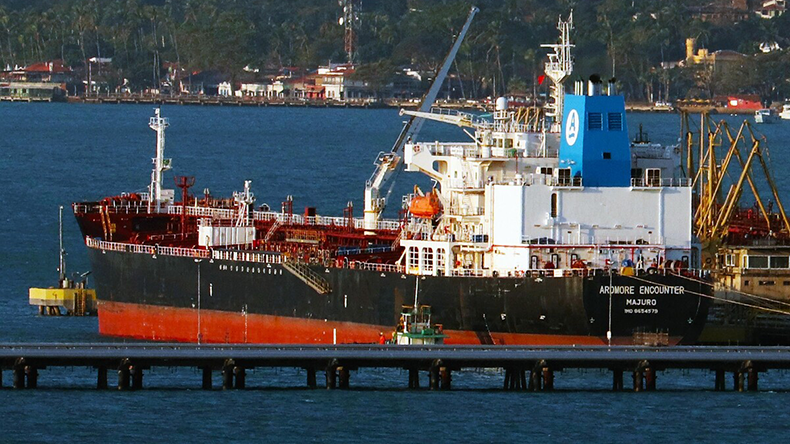Product tanker Ardmore Encounter at port